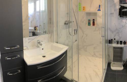 Une salle de bains atypique à Athis-Mons (91200)
