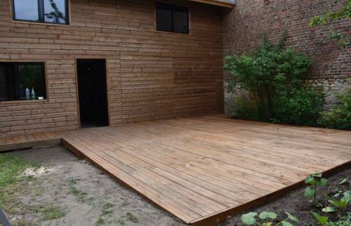 Terrasse en bois terminée