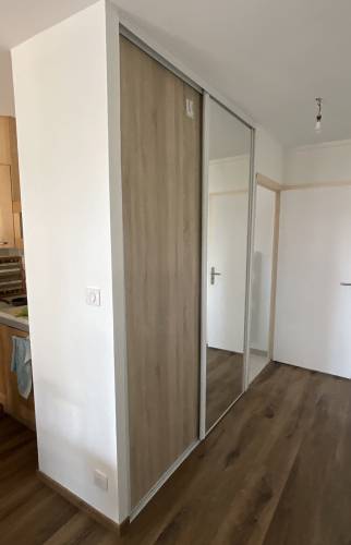 Rénovation complète d’une maison - couloir après travaux