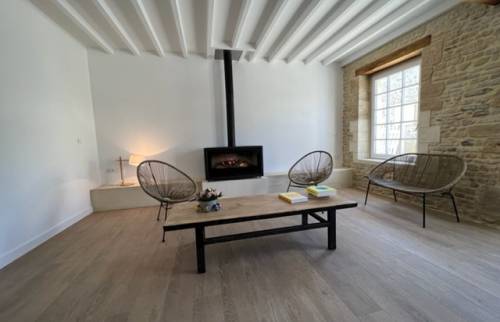 La pièce chauffée par la cheminée