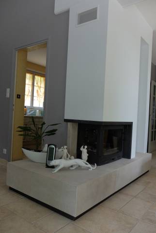 Rénovation contemporaine d'une cheminée, maison à Neuville sur Saône