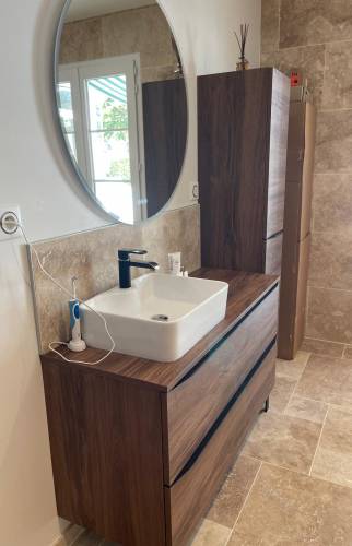 salle de bain rénovée à Saintes