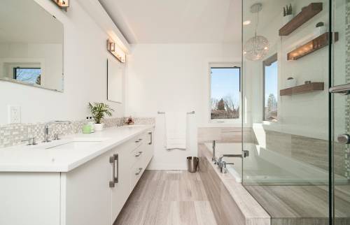 Salle de bain familiale dans les tons beige - Yvelines