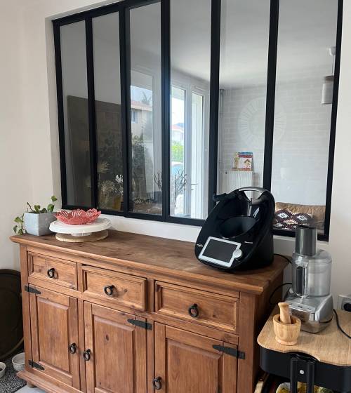 Verrière d'atelier , vue depuis cuisine