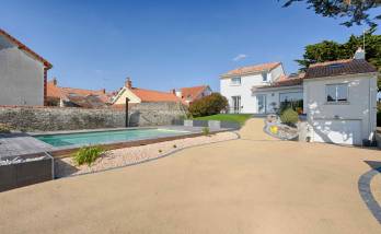 Cour en béton drainant