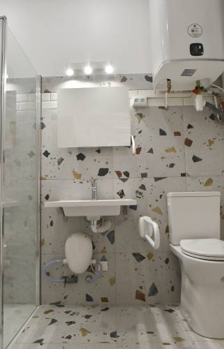 Remplacer une baignoire par une douche PMR