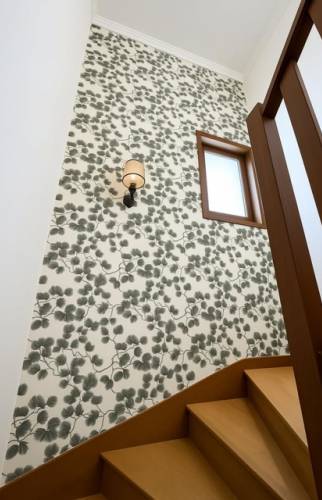 Peinture murs et plafonds escaliers (69340 FRANCHEVILLE)