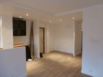 Travaux de décloisonnement et pose de faux plafond dans un appartement rénové - Montauban 82