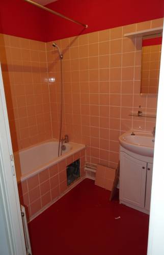 Salle de bains avant rénovation 