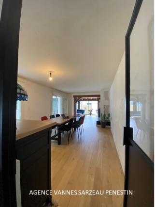 Création d'une porte verrière dans le salon