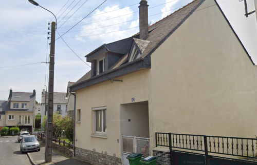 Maison avant rénovation énergétique et isolation thermique à Chantepie