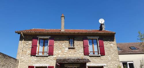 Maison avant travaux de rénovation de couverture et zinguerie - Brie-Comte-Robert 77170