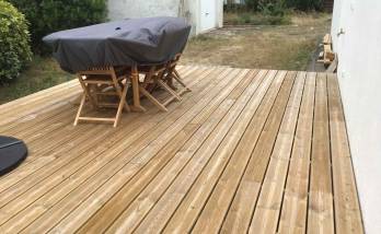 Création d'une terrasse en bois sur plots
