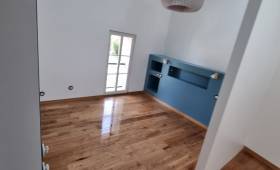 Création d'une suite parentale dans le grenier avec revêtement de sol en parquet - Bouc-Bel-Air 13