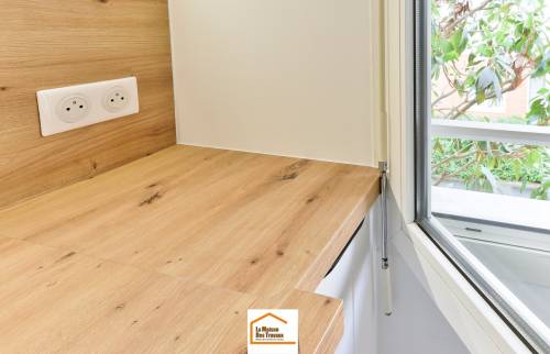 Plan de travail en bois sur mesure pour cuisine rénovée