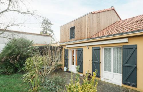 Surélévation de 20m² d'une maison à Bouguenais