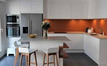 Nouvelle cuisine ouverte sur la pièce à vivre à Orsay (91)