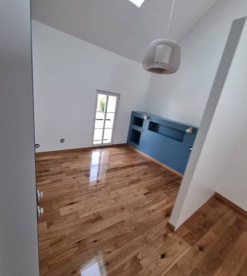 Création d'une suite parentale dans le grenier avec revêtement de sol en parquet - Bouc-Bel-Air 13