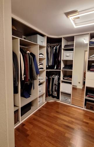 Rénovation d'un dressing dans une chambre à Saint-Sébastien-sur-Loire