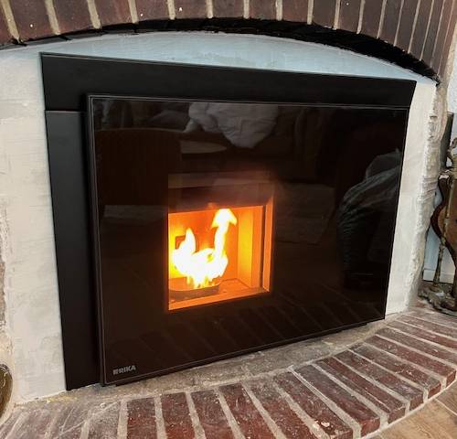 Insert à granulés dans une cheminée à Deauville