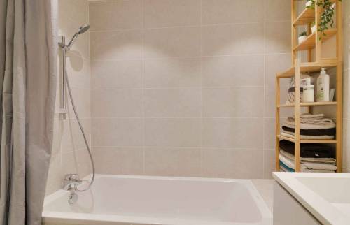 Rénovation complète d'une maison Ouest Lyonnais - salle de bains