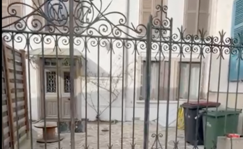 Restauration et repose d’un portail ancien à Troyes final