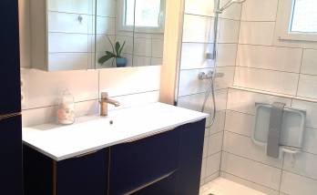 vue d'ensemble de la nouvelle salle de bain