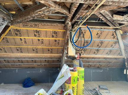 Isolation thermique ; rénovation énergétique ; toiture ; aménagement combles