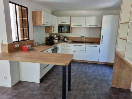 Cuisine après rénovation (Ifs 14123)