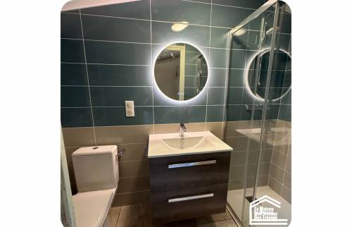 Rénovation partielle d'une maison dans la Manche par La Maison Des Travaux