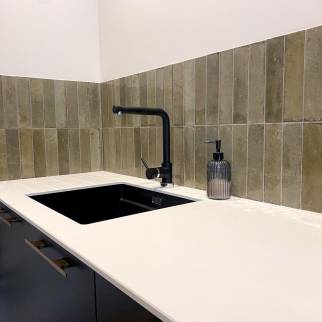 Nouvelle cuisine rénovée avec nouveau plan de travail - Roussay 49