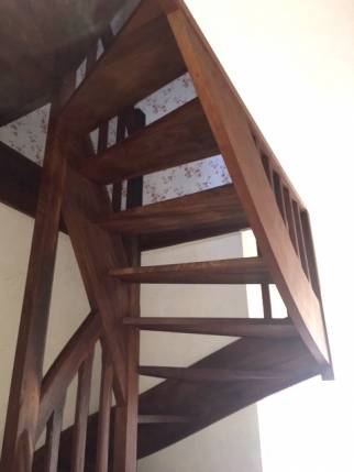 Remplacement d'escalier intérieur - ancien escalier en bois - Nantes 44