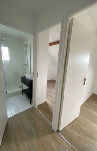 Rénovation du couloir de l'appartement à Trouville