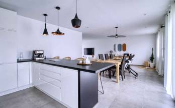 Rénovation maison sol grand carreau Egly