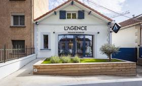 Transformation d'une maison en Agence immobilière 