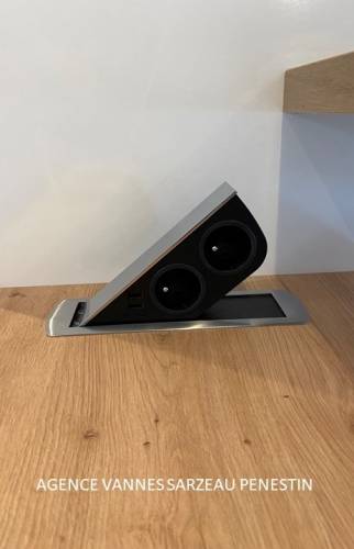 Prise de courant intégrée cuisine à Arzon