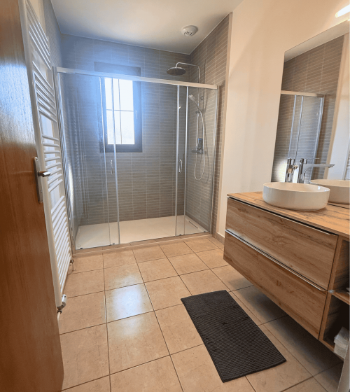 Rénovation complète d’une salle de bain à La Montagne après