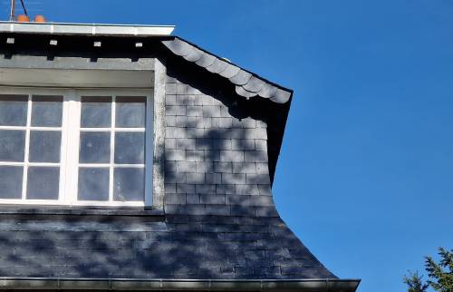 Déatil rénovation couverture ardoise Fontainebleau