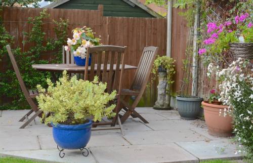 Nouvelle terrasse en pierre 