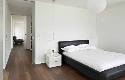 chambre rénovée parquet chêne massif