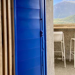 Porte bleue architecte