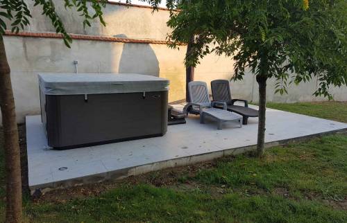 Construction d'une terrasse pour un spa à Vaires sur marne