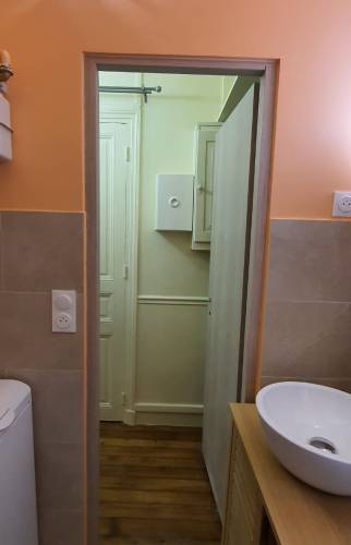 Agencement plus logique et plus fluide avec cette nouvelle salle d'eau - Paris 17