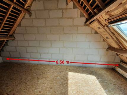 Prise de mesure initiale pour l’aménagement de combles au-dessus du garage à Piré-Chancé