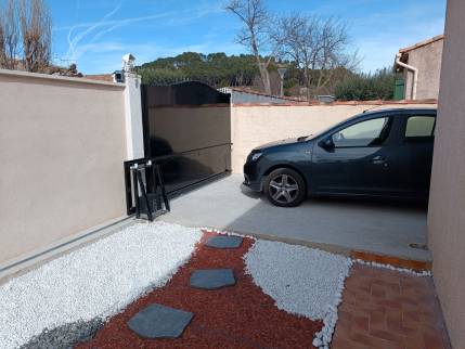 Aménagement extérieur et nouveau portail