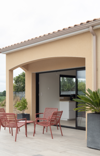 Création d'une terrasse carrelée au Bignon - accès vers l'extension
