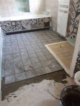Rénovation de salle de bain avec travaux de carrelage - Sénart 77127