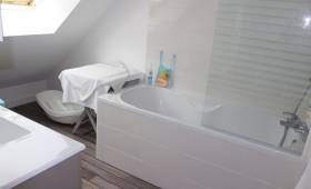 Transformation des combles en chambre et salle de bain avec baignoireà Louannec