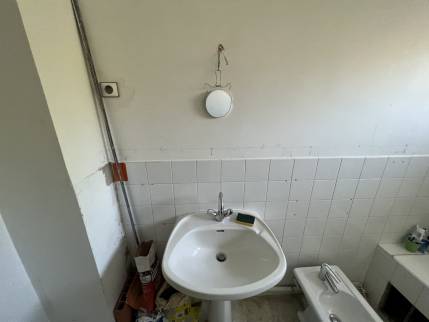 Salle de bain vétuste