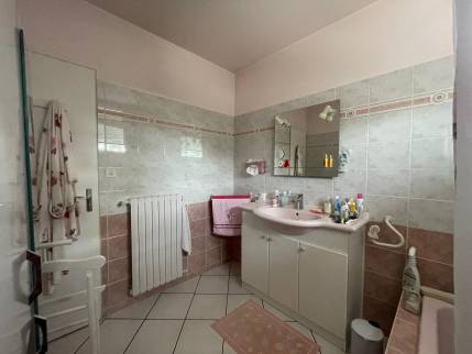  Ancienne salle de bain avant travaux de rénovation - Saint-Léger-sous-Cholet 49